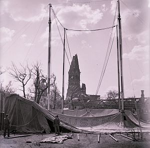 N7/13/99/53: Circus-Aufbau. Berlin, 1947-1948.